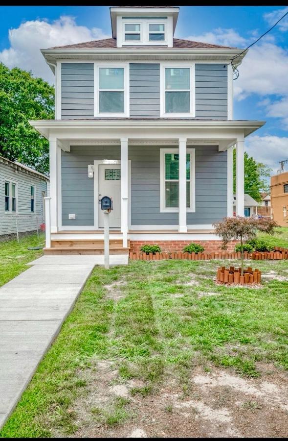 The Chesapeake Gray Villa Norfolk Exterior photo