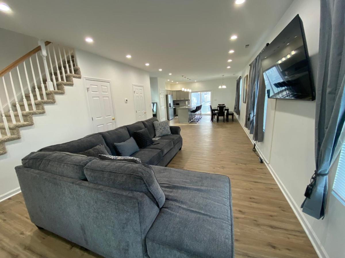 The Chesapeake Gray Villa Norfolk Exterior photo